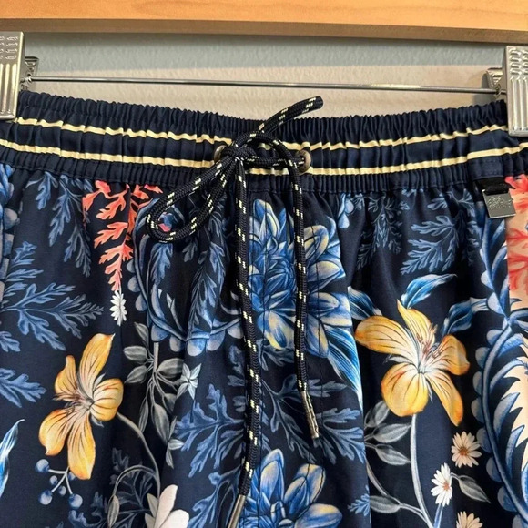 Agua Bendita Swim Trunks Floral 36 - Picture 3 of 9